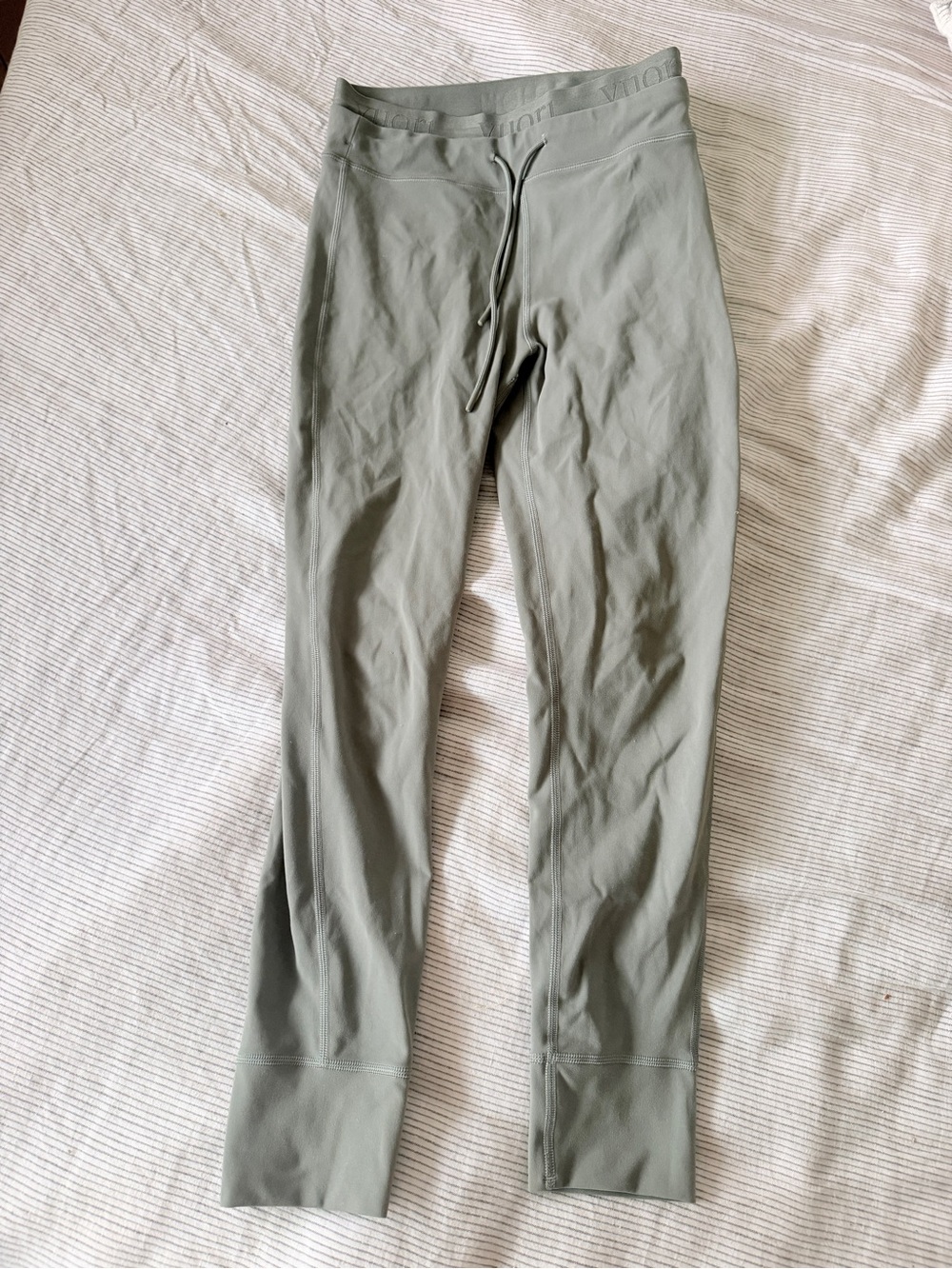 Vuori Women's Sage Green High-Rise Performance Leggings